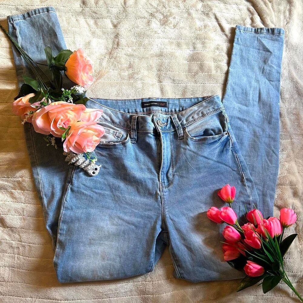 Slightly Ripped Light Blue Skinny Jeans